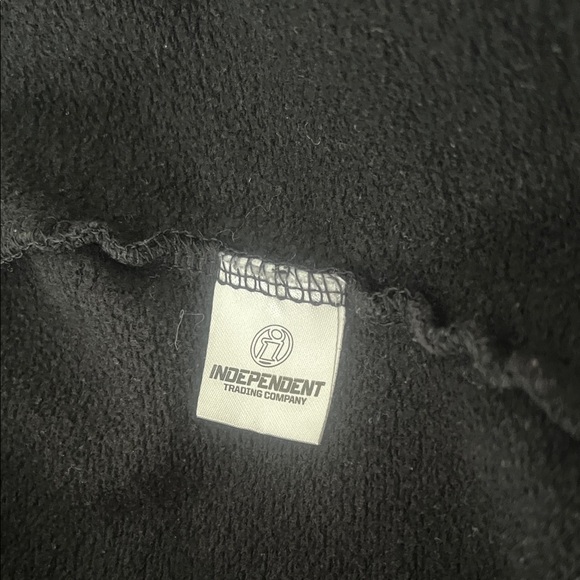 The original Santa Cruz California,women’s,Black Jacket with Gold Logo Size 2XL - Picture 11 of 17